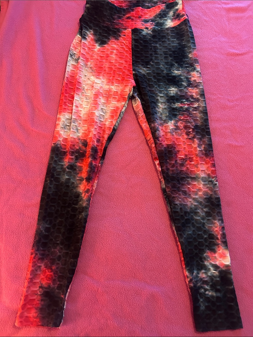 Tie-Dye Textured High-Waist Leggings - Red & Black